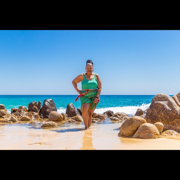 Meet your Posher, Kourtney - Picture 7 of 16